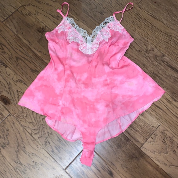 FREE PEOPLE Pink Spaghetti Strap Bodysuit top! - Picture 6 of 10